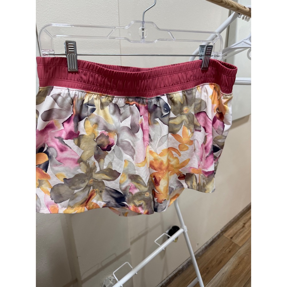 Athleisure Funky Floral Print Athletic Shorts Size Large